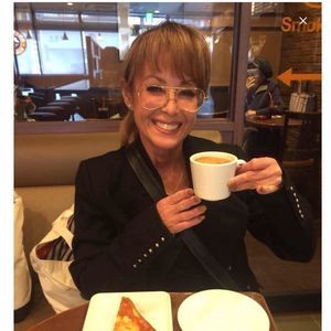 Meet your Posher, Suzie